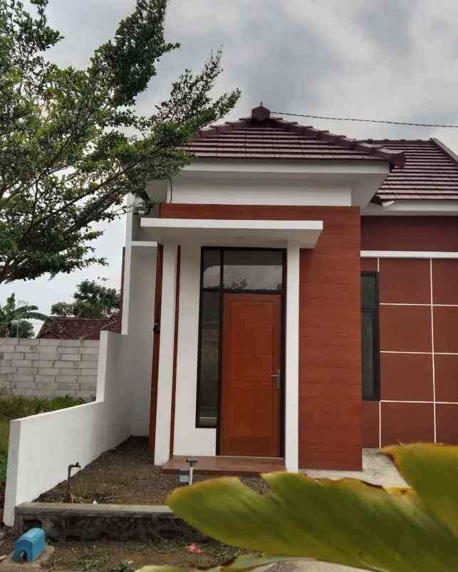 rumah modern minimalis dekat pasar pakis