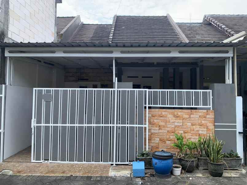 rumah modern minimalis siap huni di lowokwaru