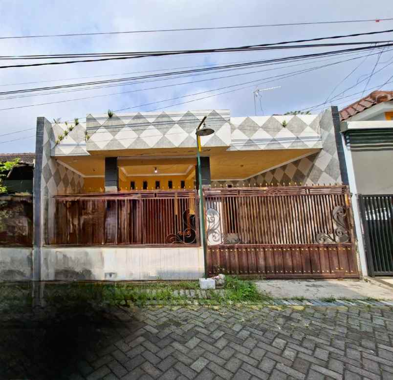 rumah modern murah 550 juta di sawojajar
