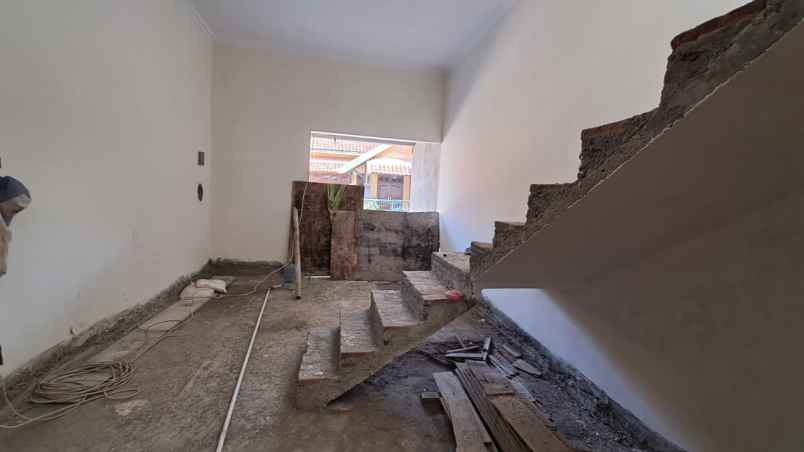 rumah murah 2 lantai 5 menit dari sleman city hall