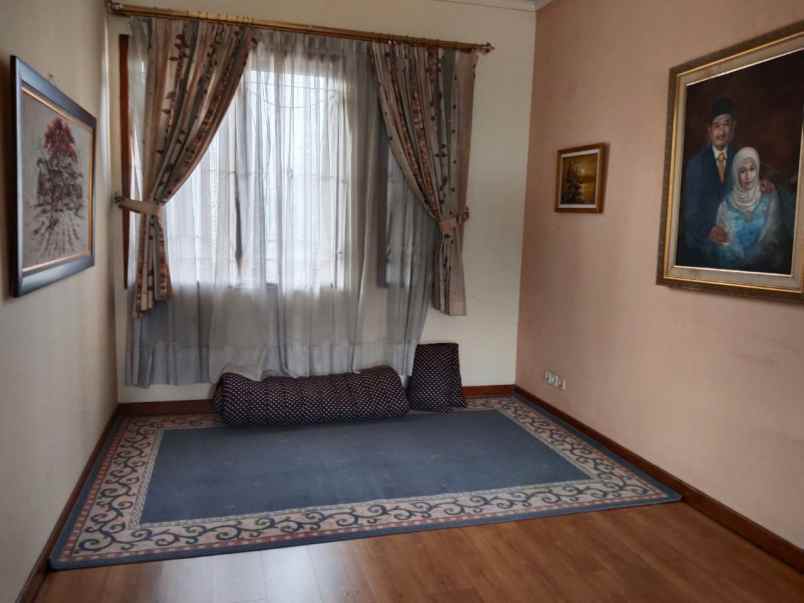 rumah murah shm sangat terawat di dago asri bandung