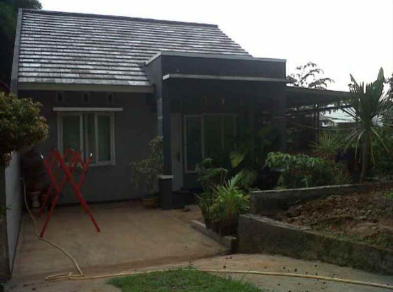 rumah murah siap huni dengan tanah luas