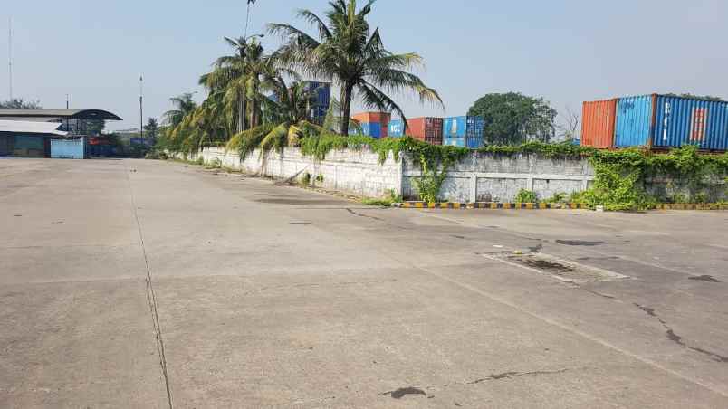 rumah murah siap huni dengan tanah luas