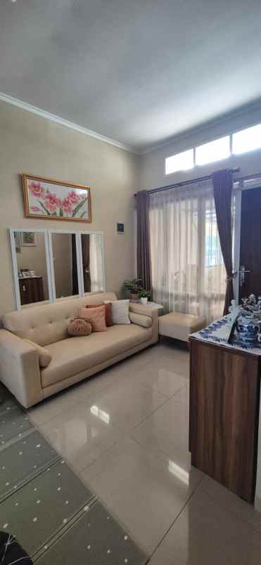 rumah nyaman komplek taman melati pasir impun bandung