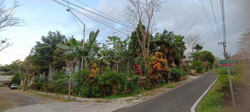 rumah poros kemayoran atas cemorokandang jalan kembar