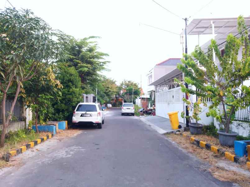 rumah rungkut asri tengah shm