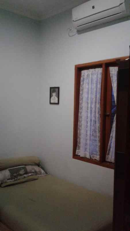 rumah second 2 lantai fully furnished di grogol depok