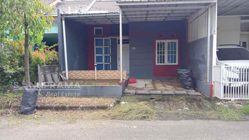 rumah second shm permata cimanggis depok uchi