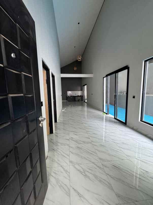 rumah second terawat di poin mas rangkapan jaya depok