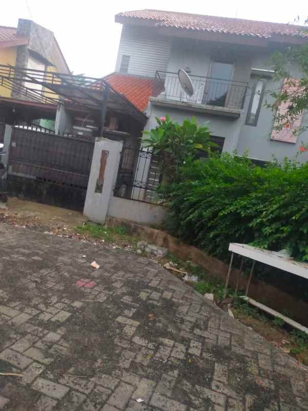 rumah siap huni 2 lantai dipamulang