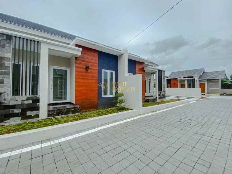 rumah siap huni 5 menit ke pasar prambanan di kalasan