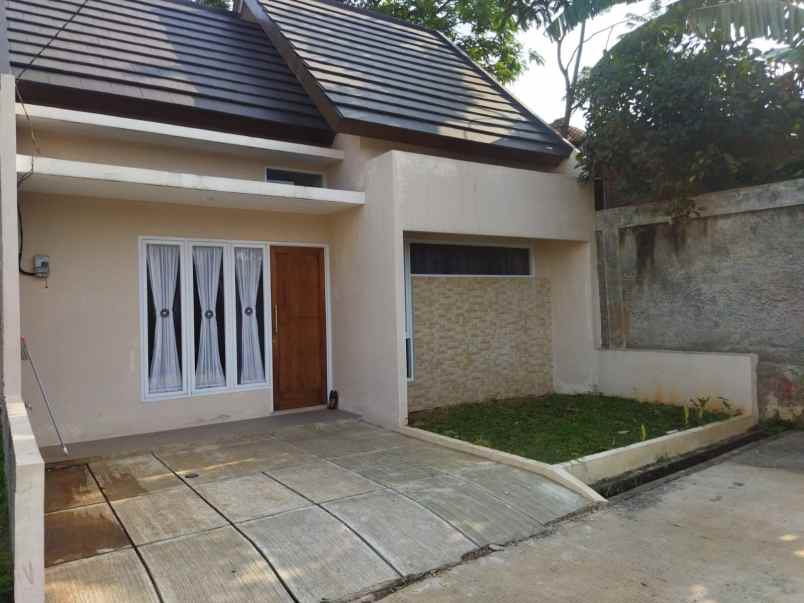 rumah siap huni bisa buat usaha nempel kota cibubur