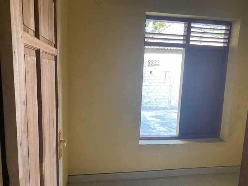 rumah siap huni selesi renovasi view sawah