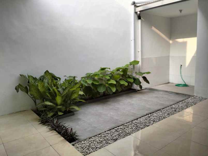 rumah siap huni wiguna timur hadap selatan