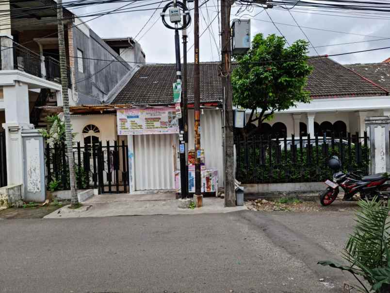 rumah tinggal lebar 20 meter di pondok pinang