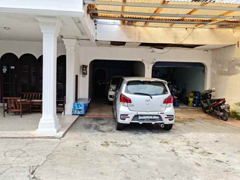 rumah tinggal lebar 20 meter di pondok pinang