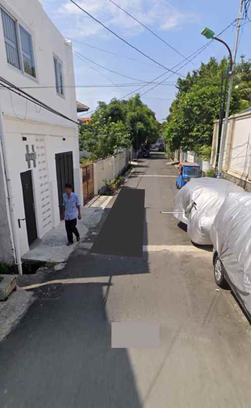 rumah tingkat bebas banjir di pulomas kayu putih