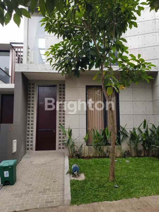 rumah villa batu malang kingspark 8 semi perabot