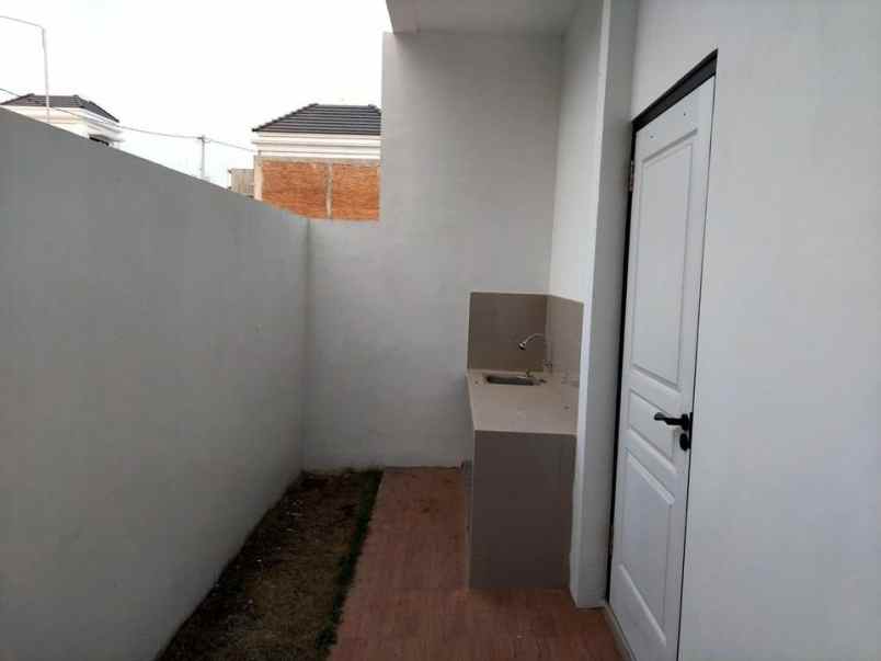 rumah villa grand arjuna karangploso malang