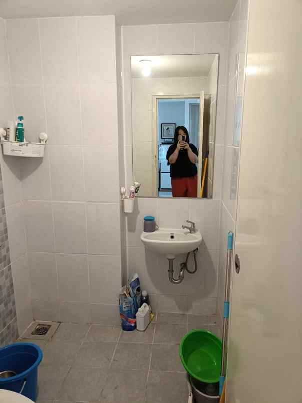 sewa apartemen semi furnished tower fuji pik