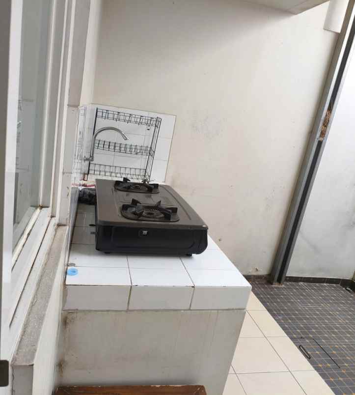 sewa rumah di summarecon emerald karawang