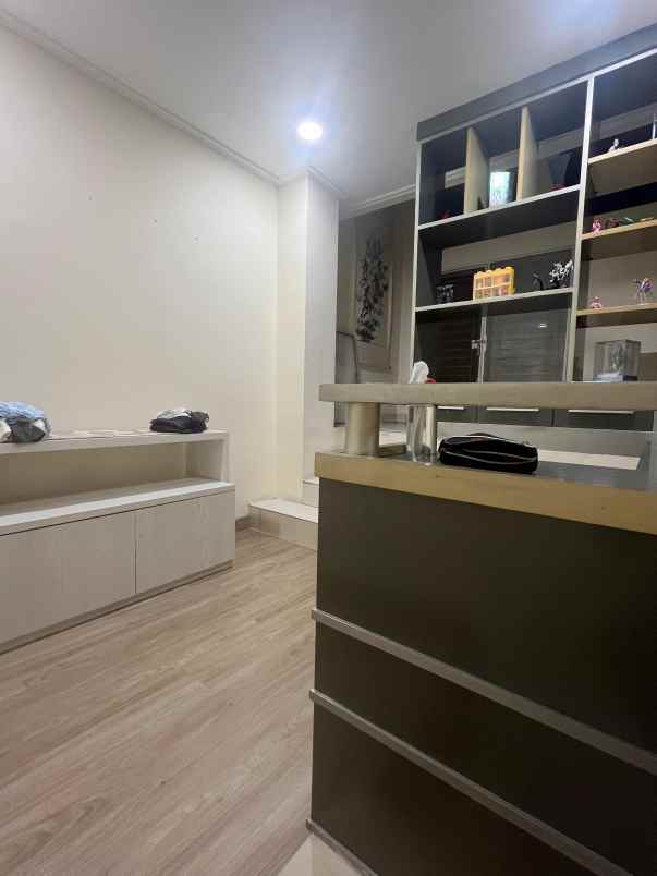 sewa rumah furnished cluster layar permai pik