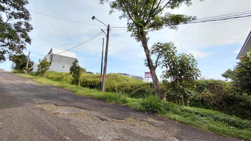 tanah komplek royal view ciwaruga 12x30 shm