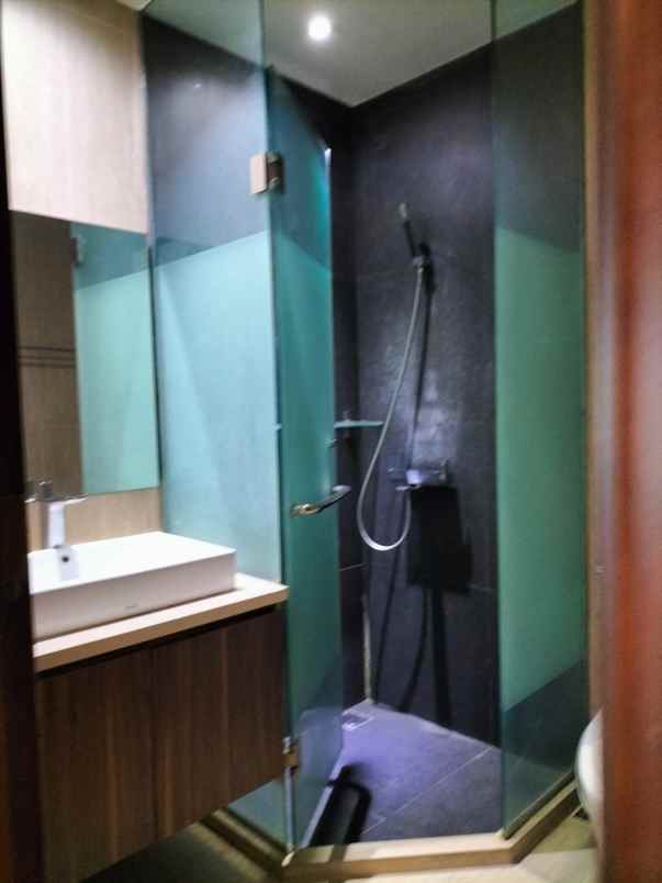 thamrin executive residence size 182 m2