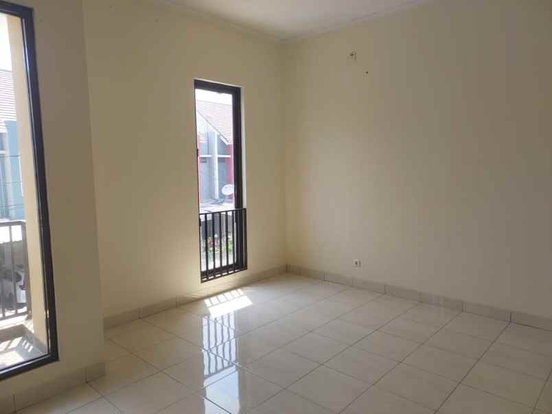 cluster harmoni 2 lantai harapan indah 2