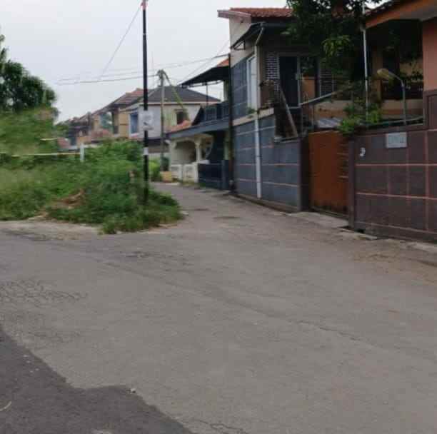 d jual kost dan rumah induk