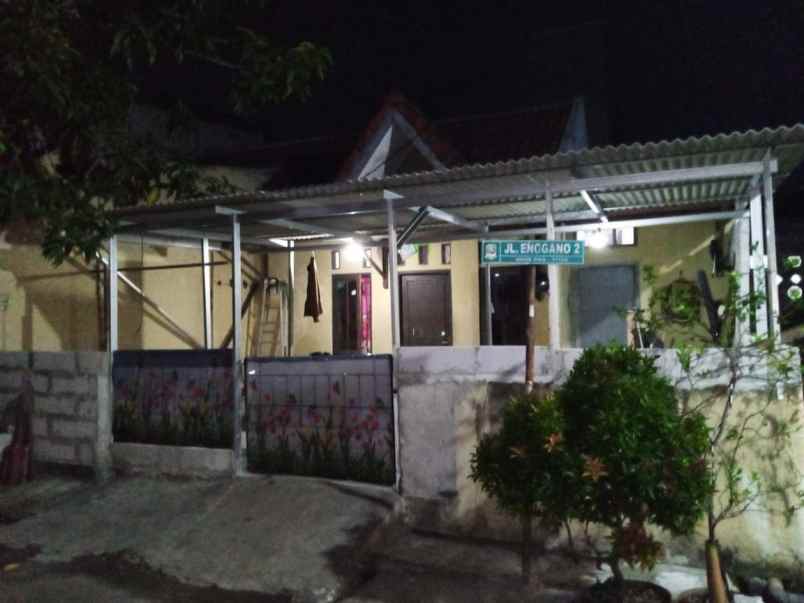 di kontrakan rumah mutiara gading timur 2