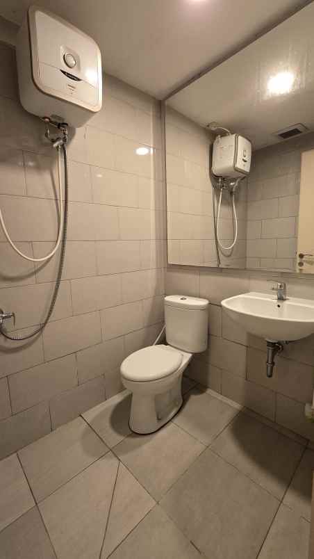 dijual apartemen jalan pakuwon indah