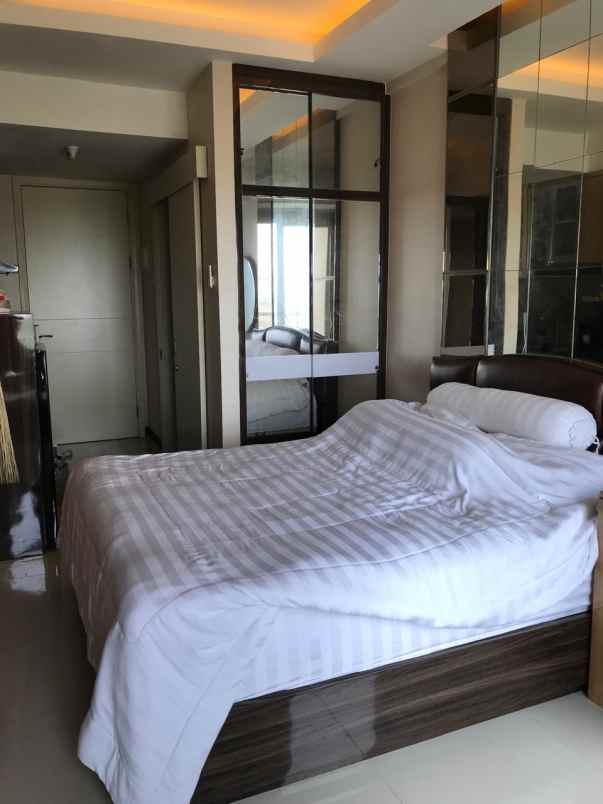 dijual apartemen laguna kejawan putih