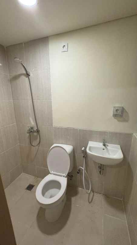 dijual apartemen meikarta tower riviera