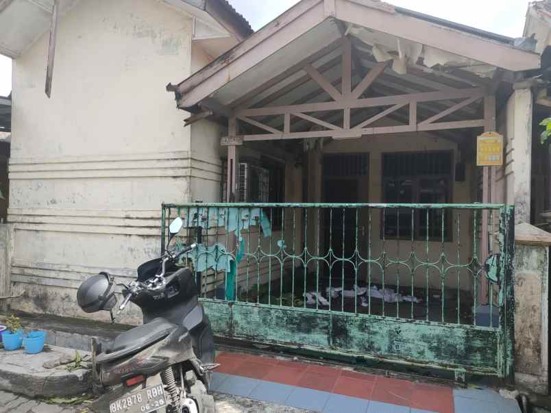 dijual cepat rumah dalam kompleks bu