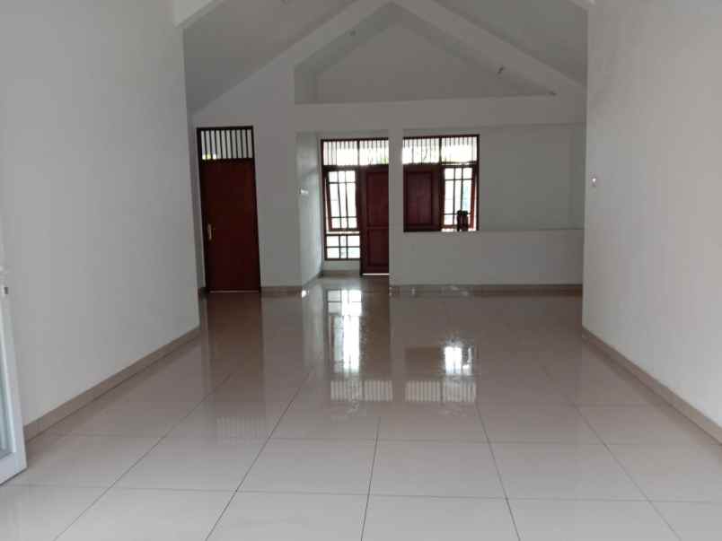 dijual cepat rumah di bintaro utara baru renovasi