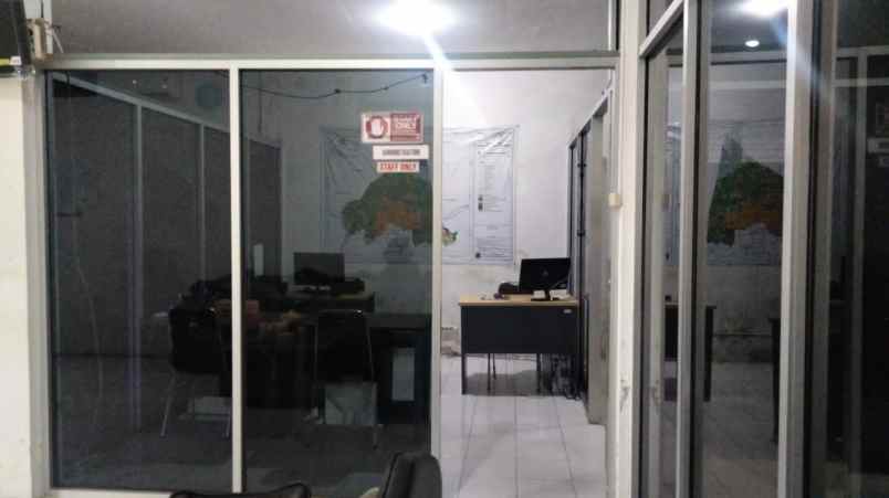 dijual cepat rumah kantor dekat spbu cebongan