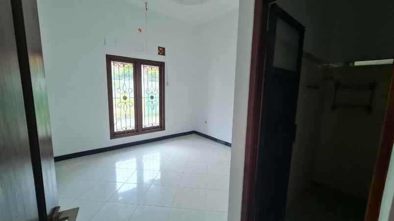 dijual cepat rumah sidomoyo godean sleman yogyakarta