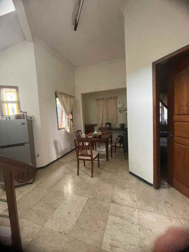 dijual home stay lokasi kawasan premium kota batu