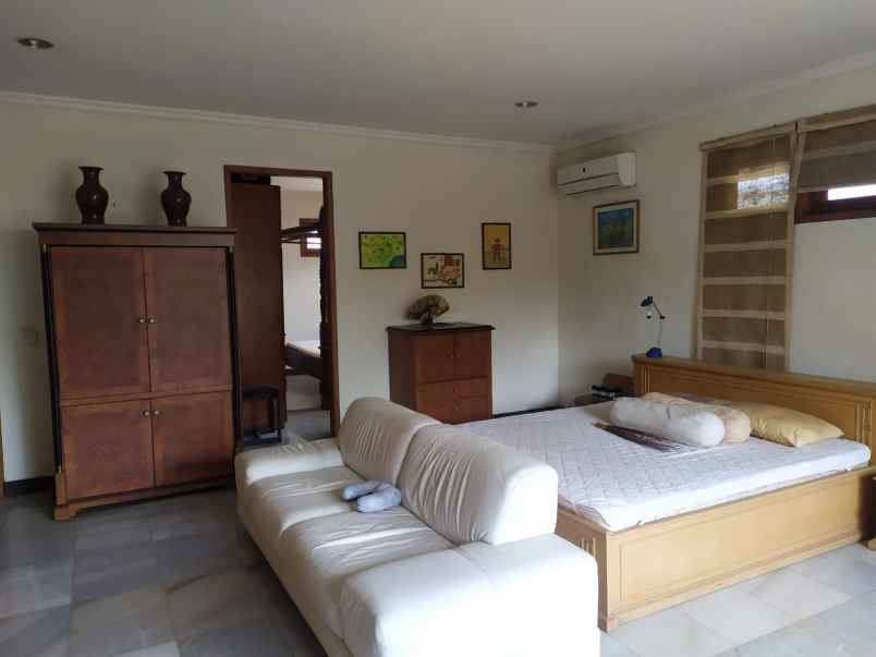 dijual hotel perumahan margasatwa