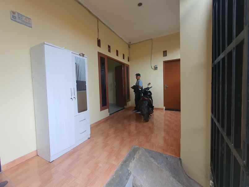 dijual kost bintaro xchange sawah lama