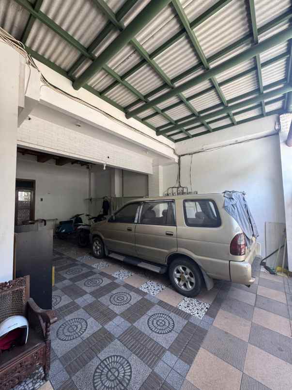 dijual kost jalan dukuh kupang