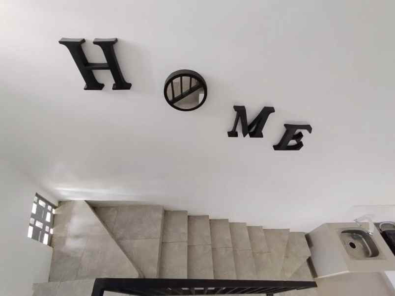 dijual kost jalan flora raya situgede