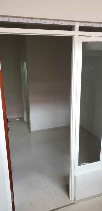 dijual kost jalan mt haryono