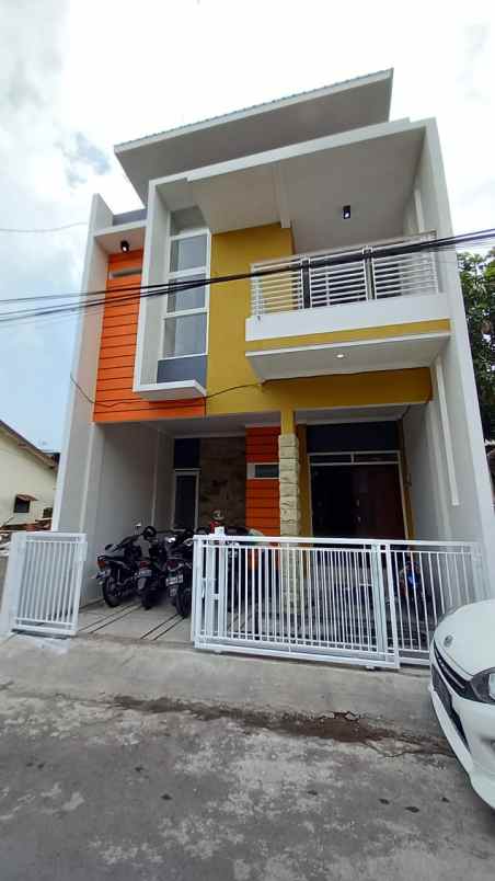 dijual kost jalan mt haryono