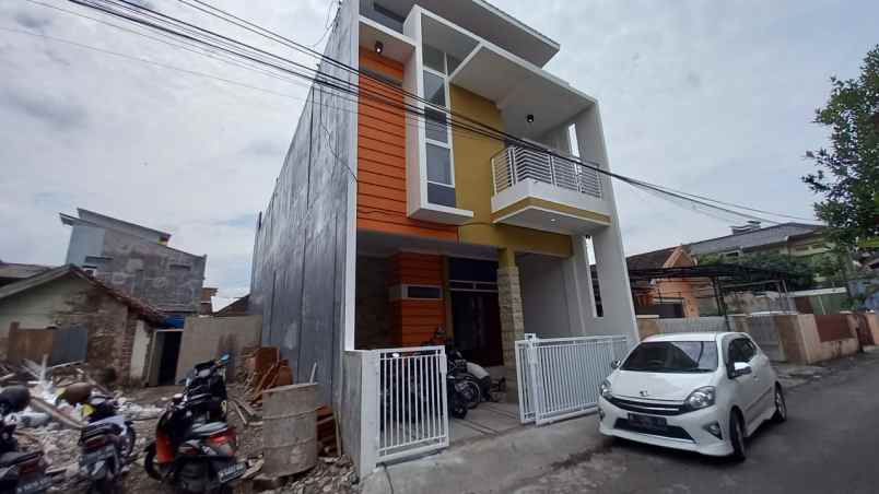 dijual kost jalan mt haryono