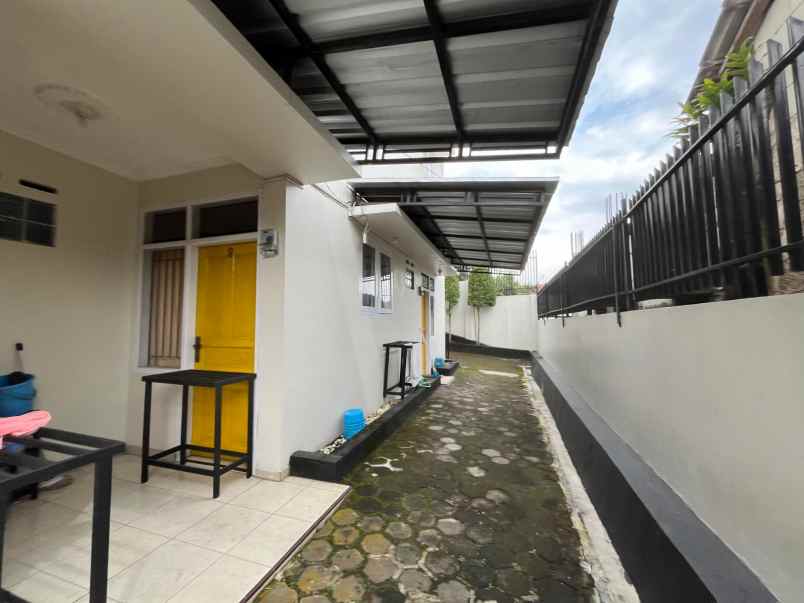 dijual kost jl hegarmanah jatinangor