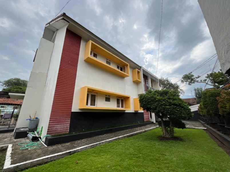 dijual kost jl hegarmanah jatinangor