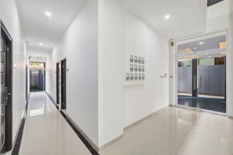 dijual kost jl petojo enclek vii rt 3