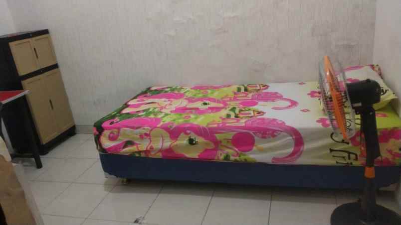 dijual kost ngagel jaya